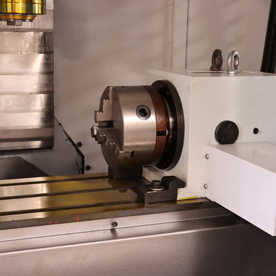 Centre d'usinage de fraisage vertical de moteur servo du centre d'usinage XH7126 de profil en aluminium de commande numérique par ordinateur de vente directe d'usine